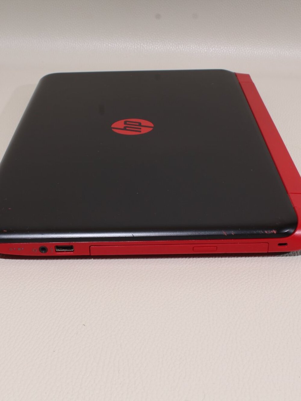 HP Beats Touchscreen Laptop AMD A8 8GB RAM 1TB HDD DVD Backlit Win10 Tested PC - Picture 4 of 13